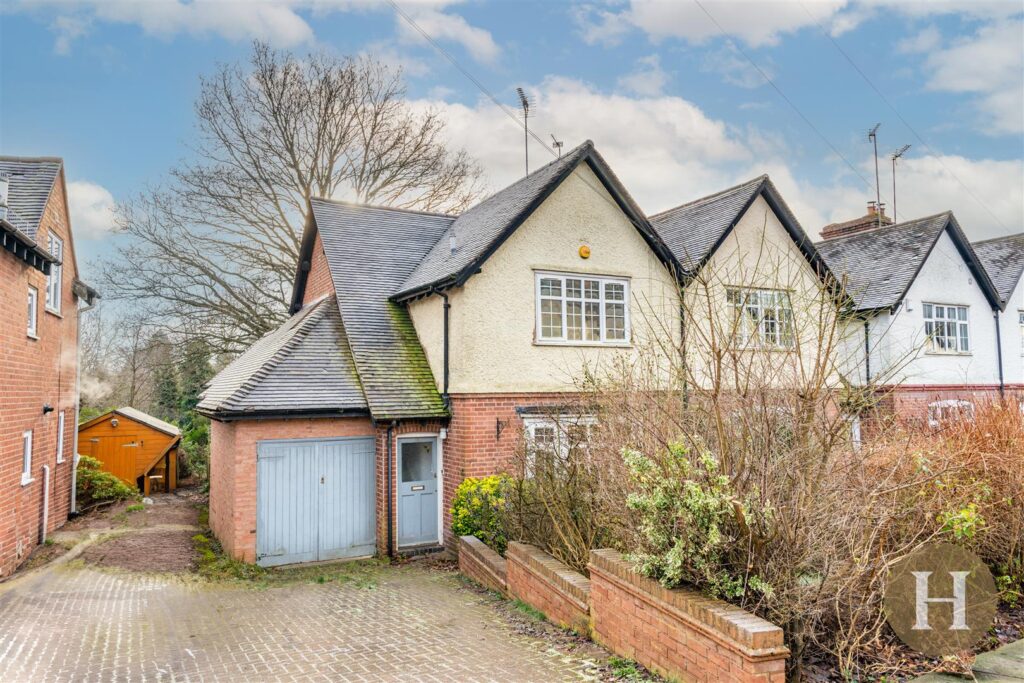 High Brow, Harborne, Birmingham, B17