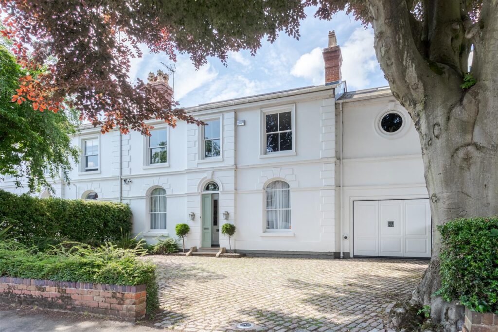 Wentworth Road, Harborne, Birmingham, B17