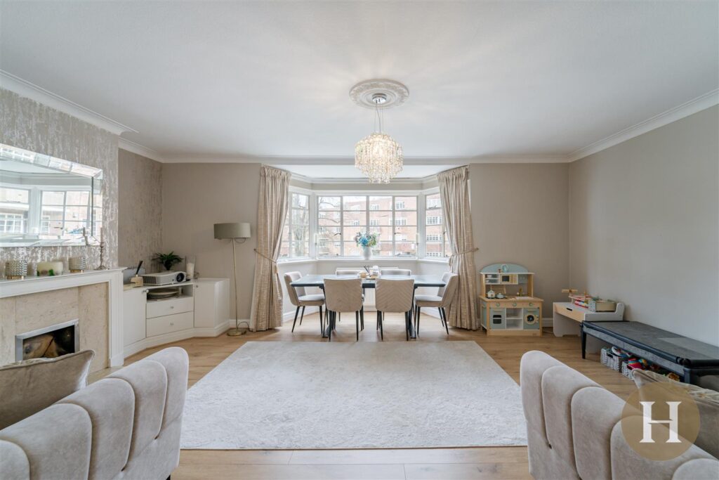 Viceroy Close, Birmingham, B5