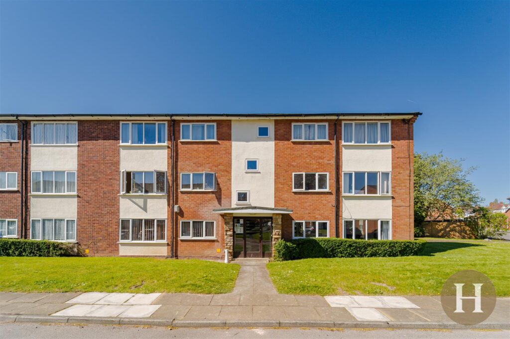 Arosa Drive, Harborne, Birmingham, B17