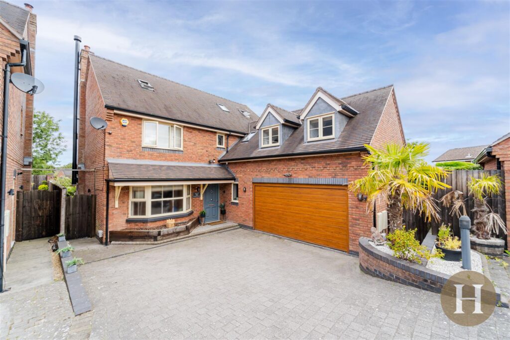 Redhill Road, Kings Norton, B38