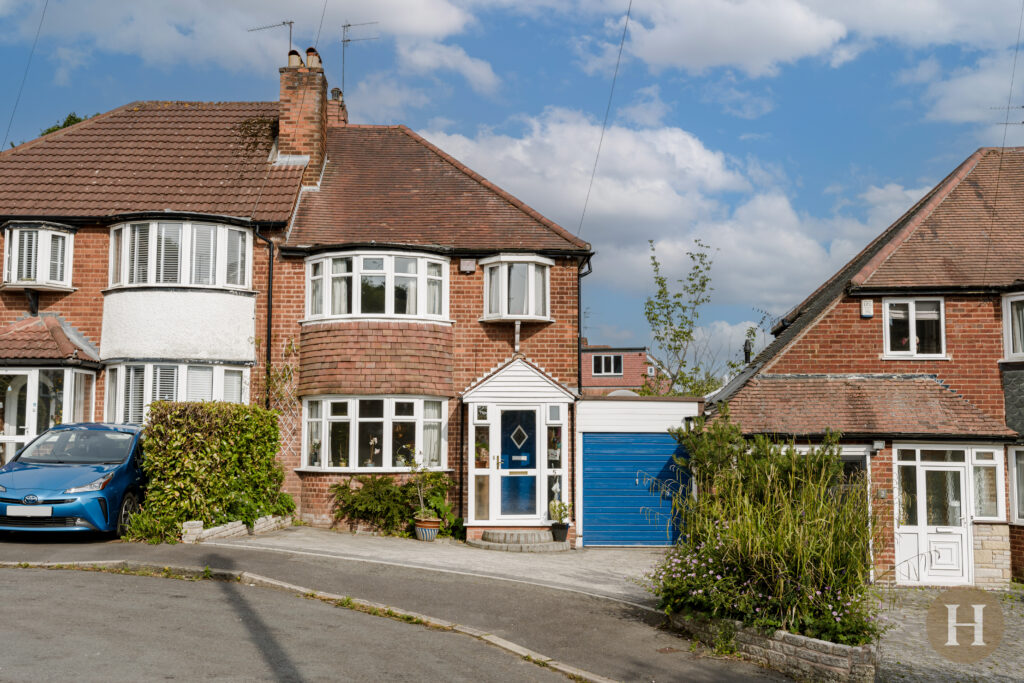 Lelant Grove, Birmingham, B17